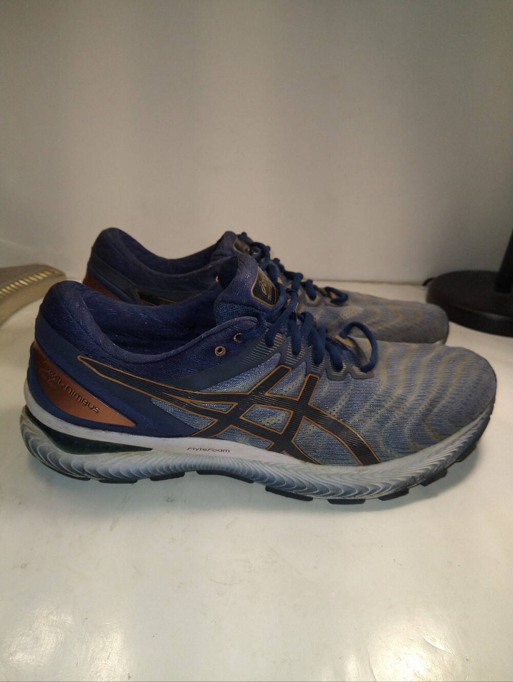 Asics Gel-Nimbus 22 Running Shoes Men's sz 12.5 Wide (1011A685).